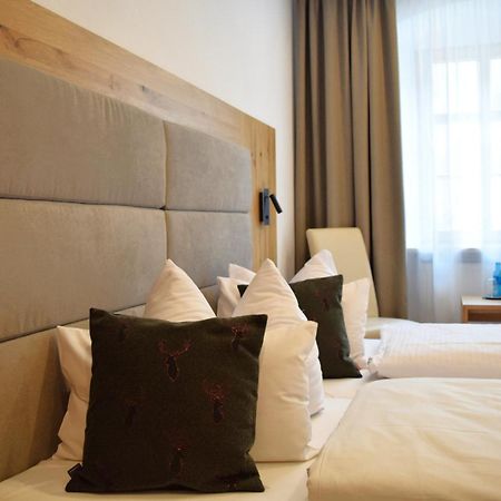Hotel Zum Braeu キンディング エクステリア 写真