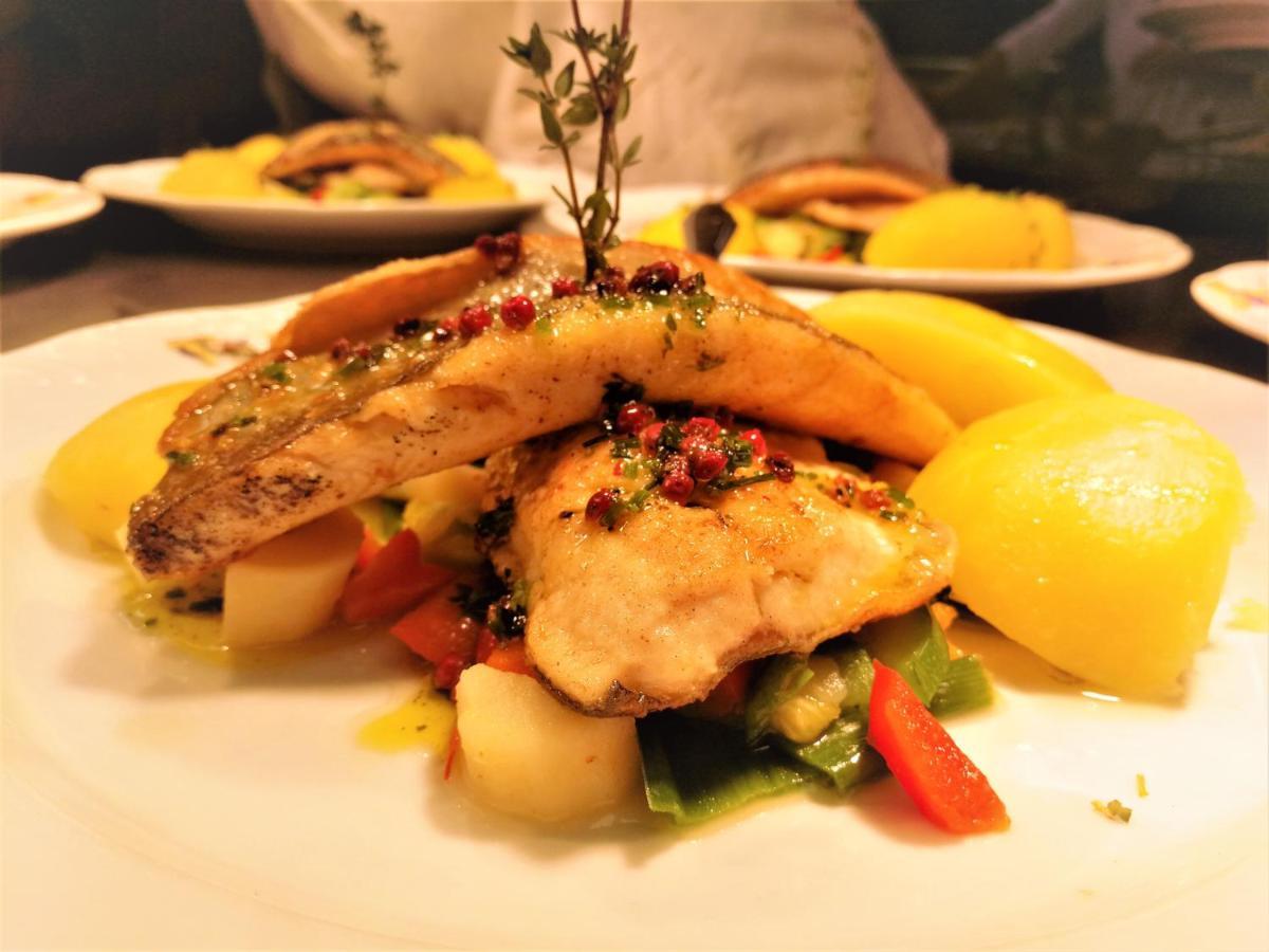 Hotel Zum Braeu キンディング エクステリア 写真