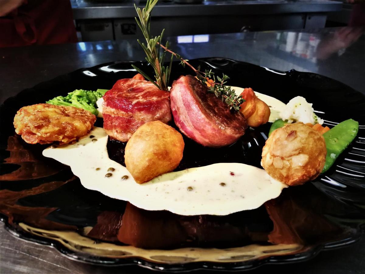Hotel Zum Braeu キンディング エクステリア 写真