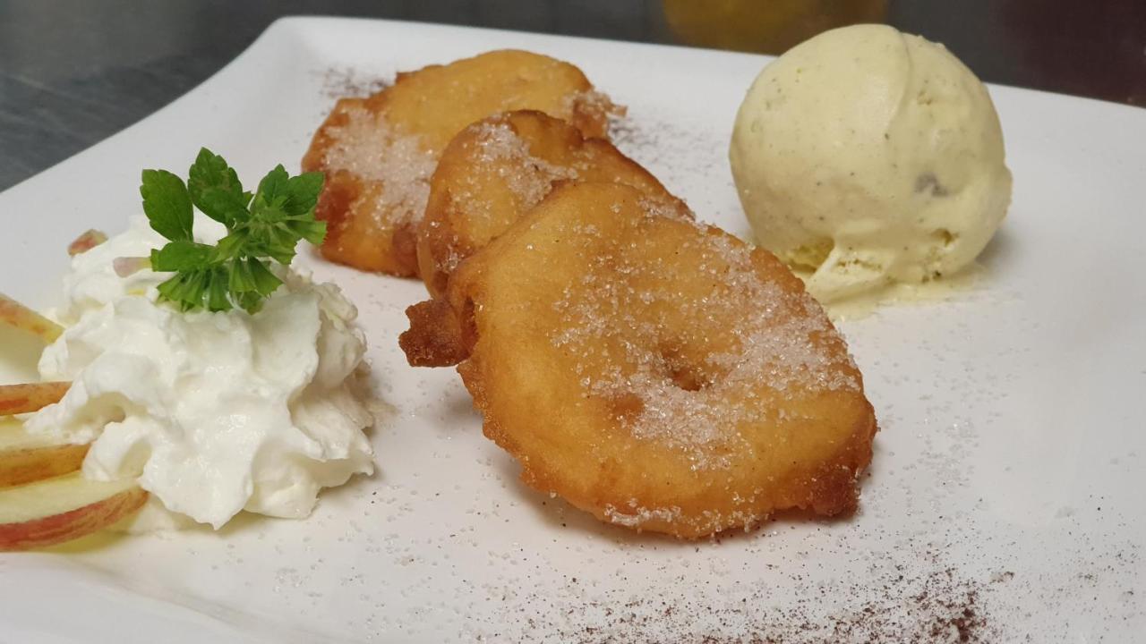 Hotel Zum Braeu キンディング エクステリア 写真