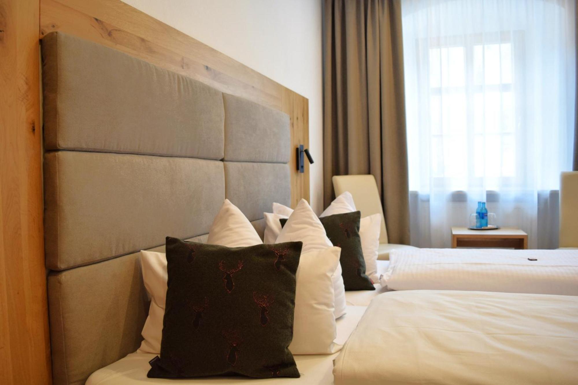 Hotel Zum Braeu キンディング エクステリア 写真