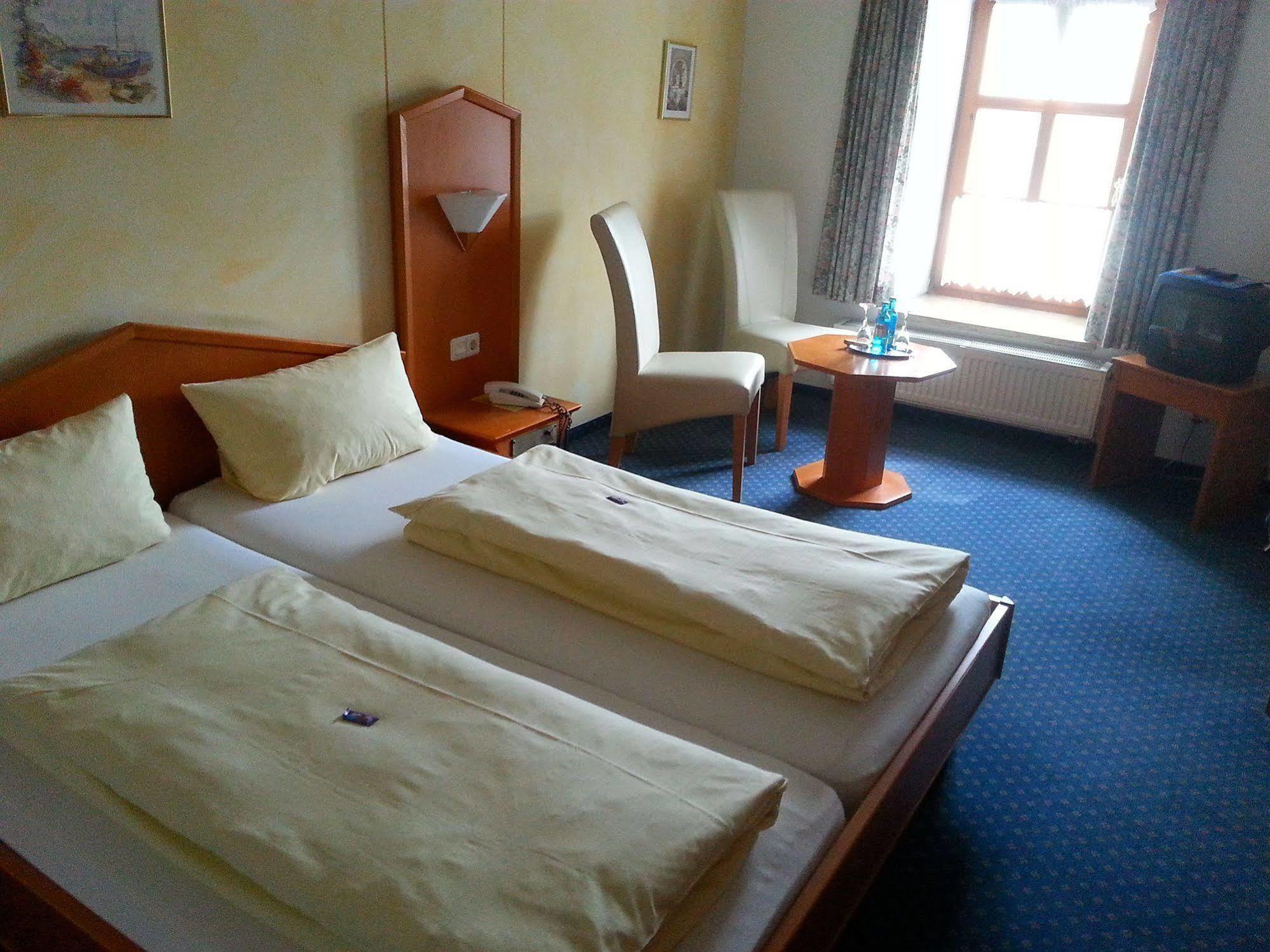 Hotel Zum Braeu キンディング エクステリア 写真